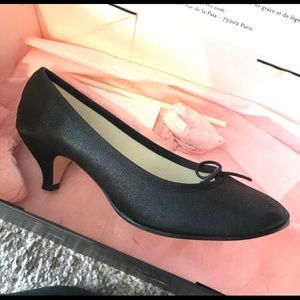 Repetto Black Metallic Gisele heels